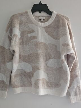 Lucky Brand Beige & White Camo Crewneck Sweater